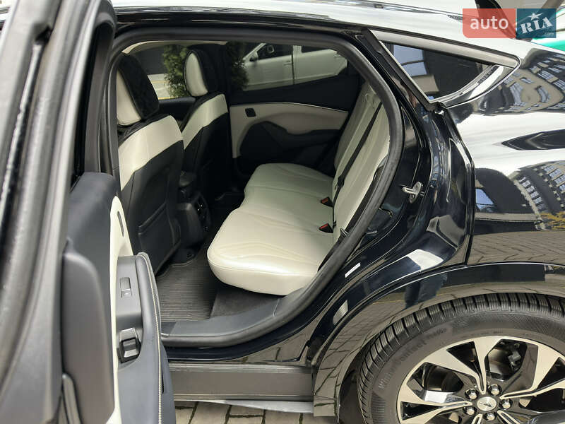 Внедорожник / Кроссовер Ford Mustang Mach-E 2023 в Ивано-Франковске