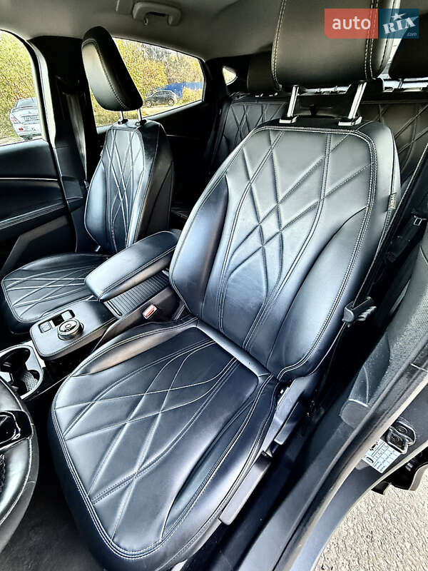 Позашляховик / Кросовер Ford Mustang Mach-E 2021 в Києві фото 38 Позашляховик / Кросовер Ford Mustang Mach-E 2021 в Києві