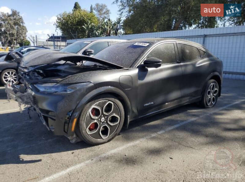 Ford Mustang Mach-E 2022