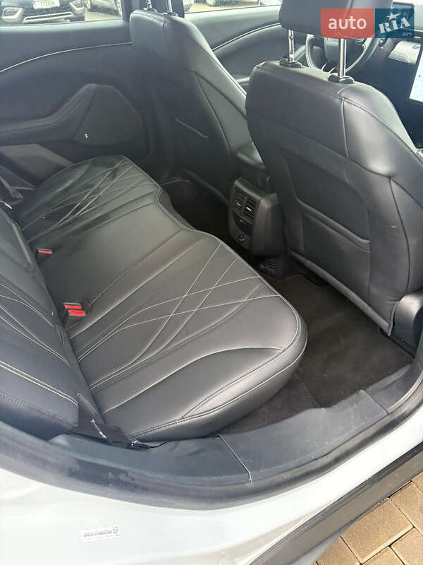 Внедорожник / Кроссовер Ford Mustang Mach-E 2021 в Ровно