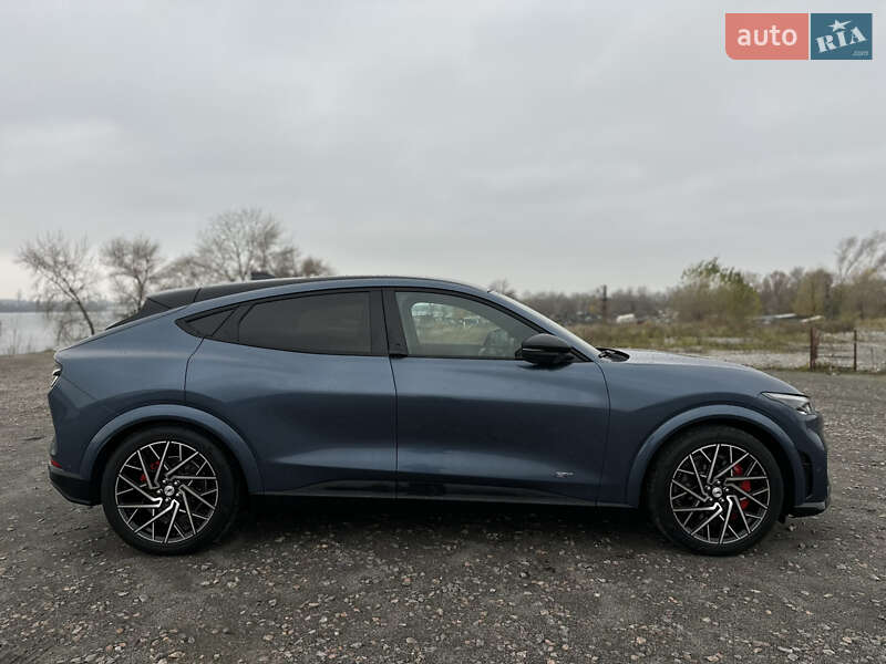Позашляховик / Кросовер Ford Mustang Mach-E 2022 в Дніпрі