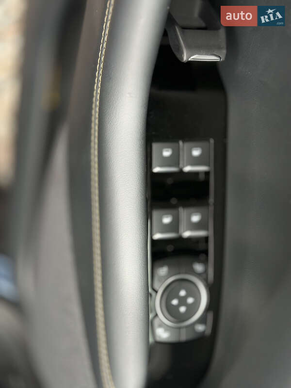 Позашляховик / Кросовер Ford Mustang Mach-E 2022 в Дніпрі