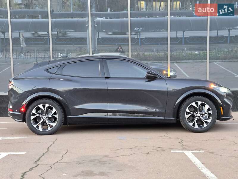 Позашляховик / Кросовер Ford Mustang Mach-E 2021 в Києві фото 7 Позашляховик / Кросовер Ford Mustang Mach-E 2021 в Києві