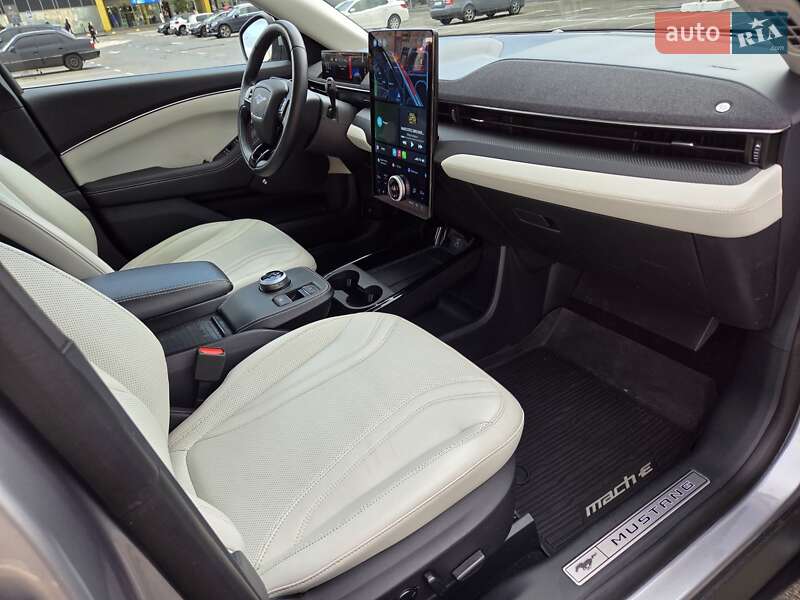 Внедорожник / Кроссовер Ford Mustang Mach-E 2021 в Киеве