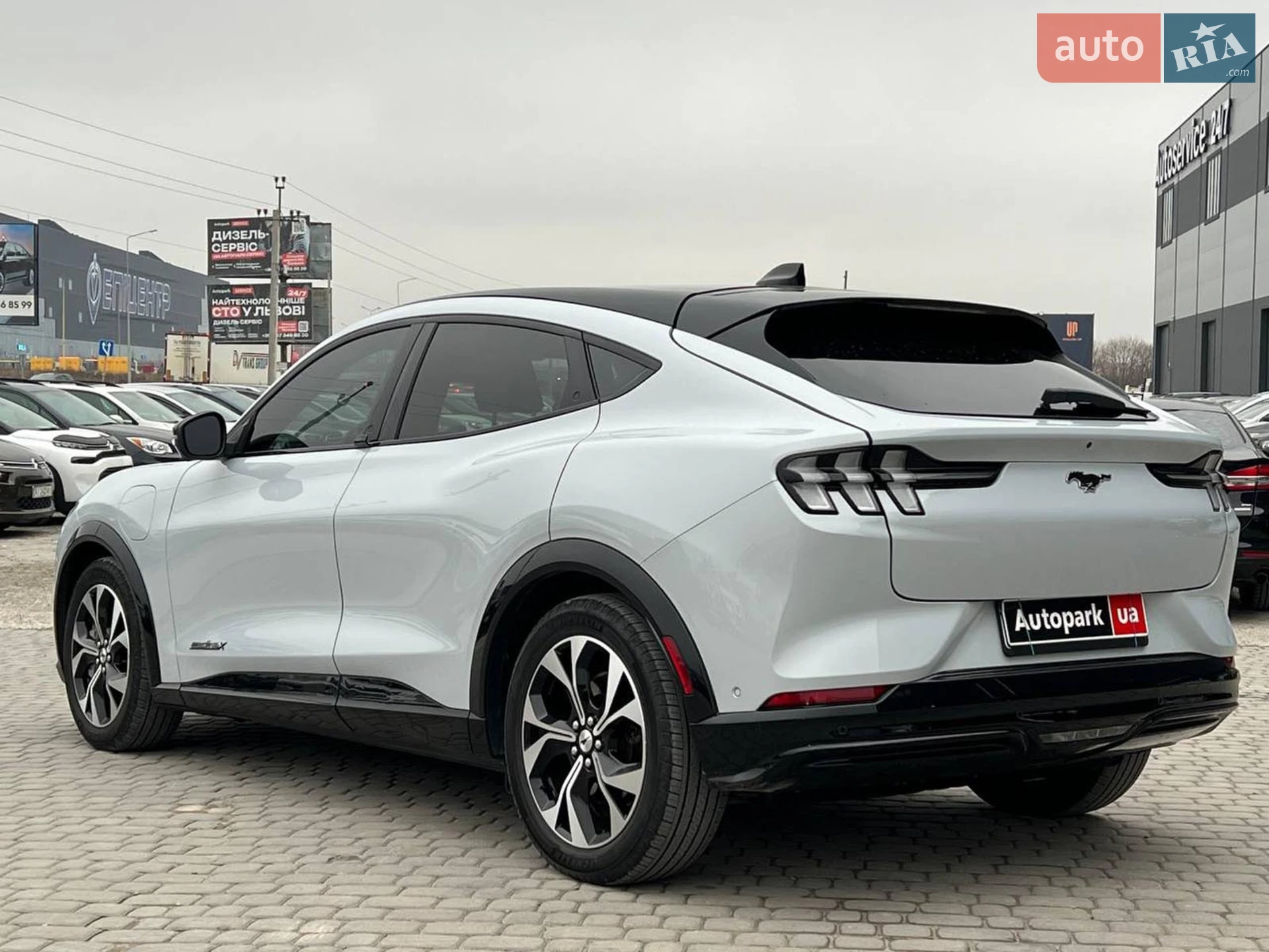 2022 Ford Mustang Mach-E - мініатюра 5