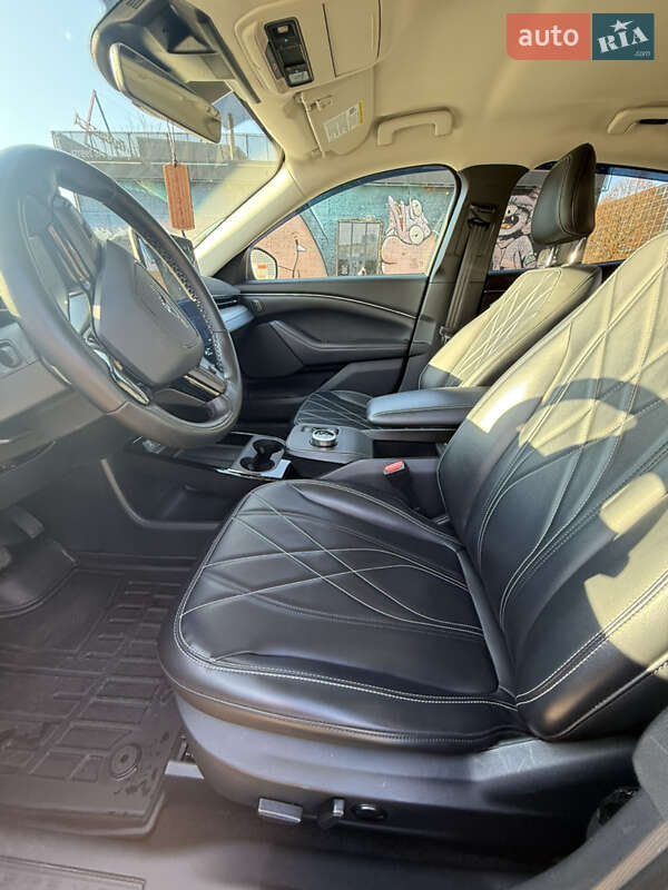 Позашляховик / Кросовер Ford Mustang Mach-E 2021 в Луцьку