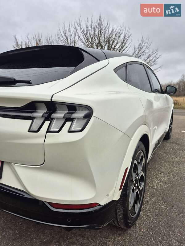 Позашляховик / Кросовер Ford Mustang Mach-E 2023 в Києві фото 9 Позашляховик / Кросовер Ford Mustang Mach-E 2023 в Києві