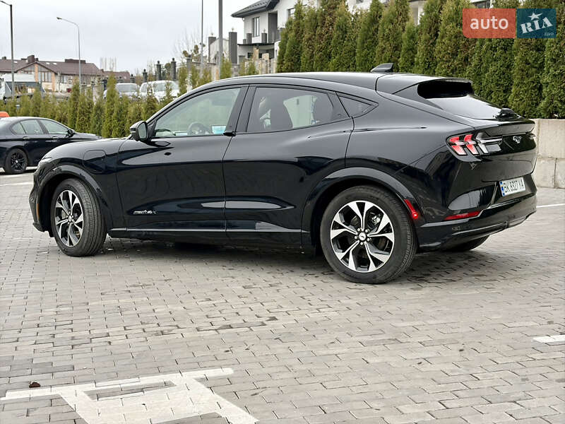 Позашляховик / Кросовер Ford Mustang Mach-E 2023 в Рівному