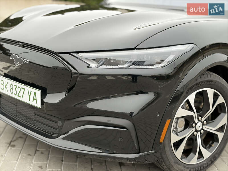 Позашляховик / Кросовер Ford Mustang Mach-E 2023 в Рівному