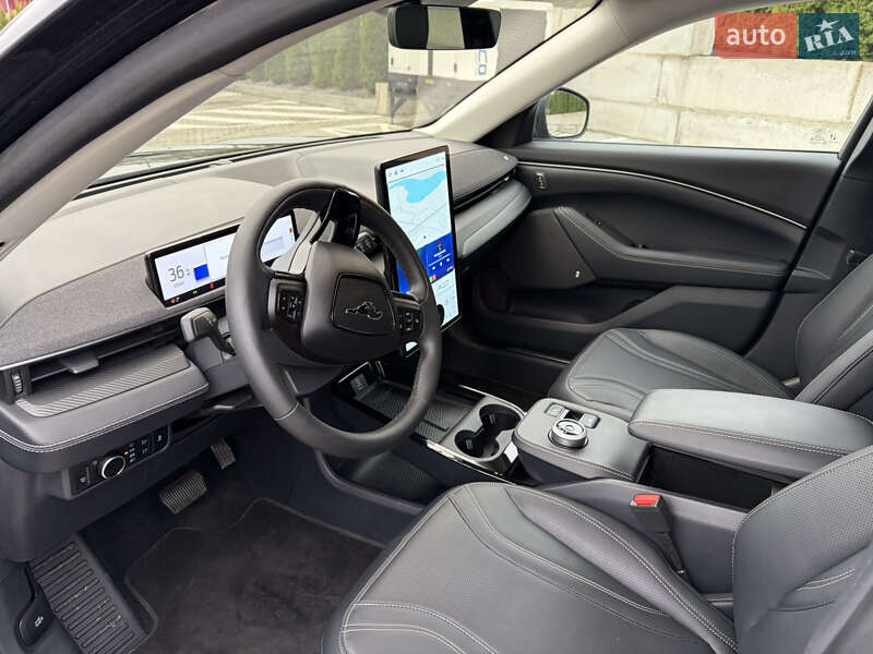 Позашляховик / Кросовер Ford Mustang Mach-E 2023 в Рівному