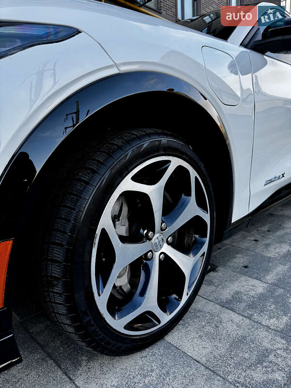 Внедорожник / Кроссовер Ford Mustang Mach-E 2022 в Львове фото 13 Внедорожник / Кроссовер Ford Mustang Mach-E 2022 в Львове