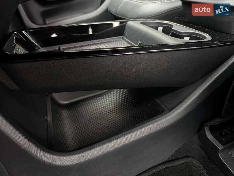 Позашляховик / Кросовер Ford Mustang Mach-E 2021 в Рівному