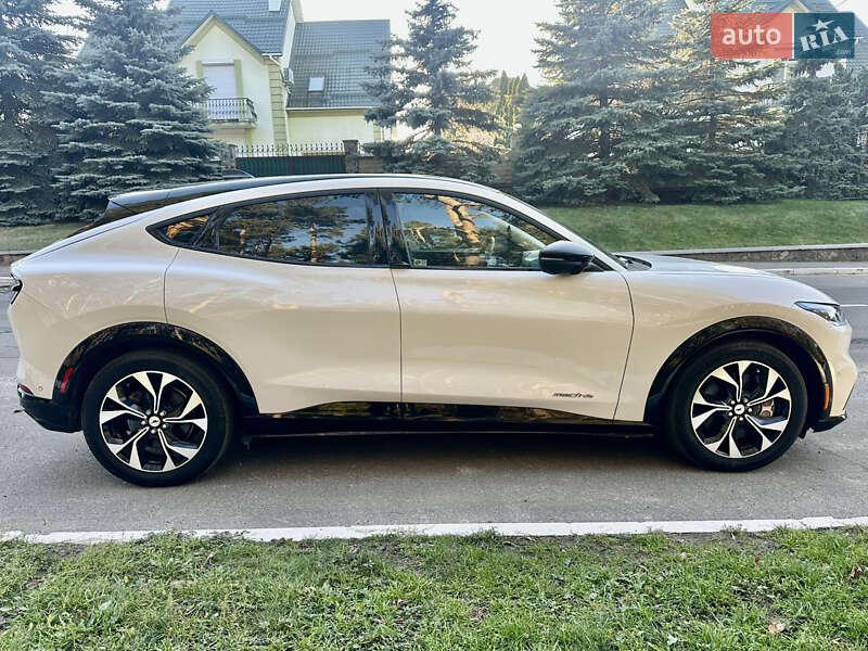 Позашляховик / Кросовер Ford Mustang Mach-E 2022 в Києві