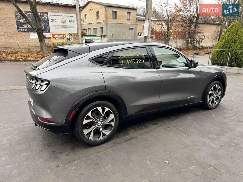 Позашляховик / Кросовер Ford Mustang Mach-E 2021 в Рівному