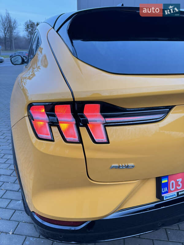 Внедорожник / Кроссовер Ford Mustang Mach-E 2022 в Ровно