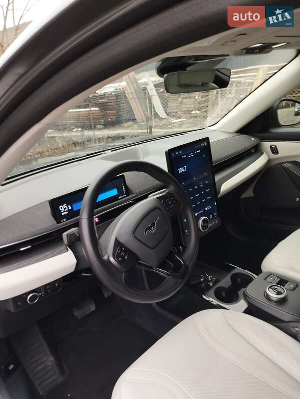 Внедорожник / Кроссовер Ford Mustang Mach-E 2023 в Ивано-Франковске фото 12 Внедорожник / Кроссовер Ford Mustang Mach-E 2023 в Ивано-Франковске