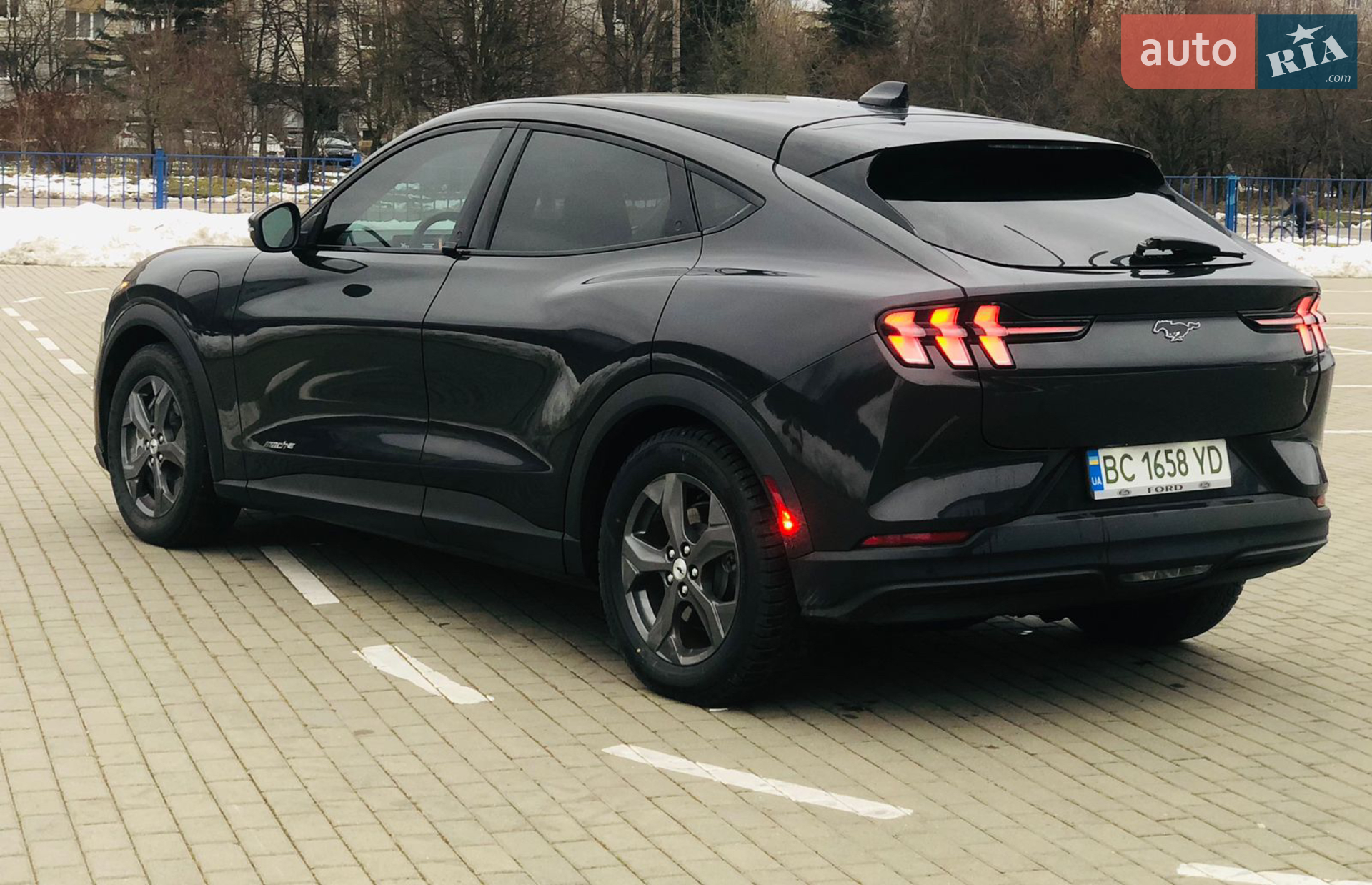 2022 Ford Mustang Mach-E - мініатюра 25