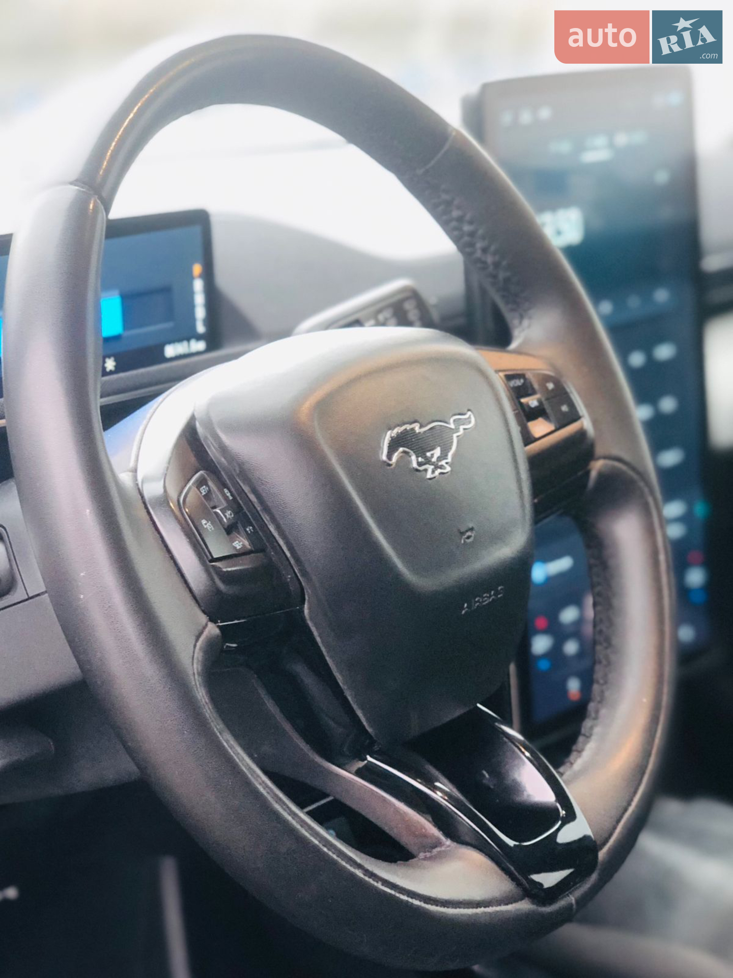 2022 Ford Mustang Mach-E - мініатюра 8