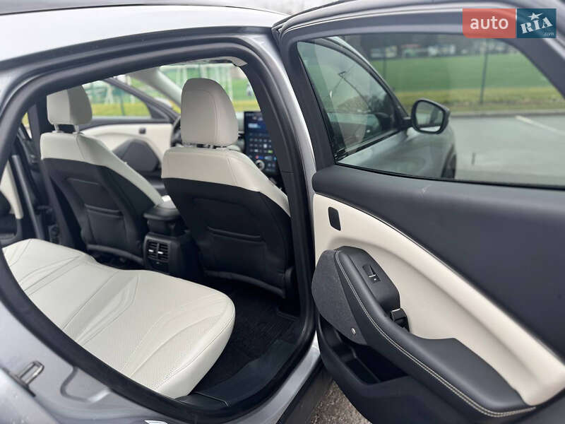 Позашляховик / Кросовер Ford Mustang Mach-E 2021 в Івано-Франківську