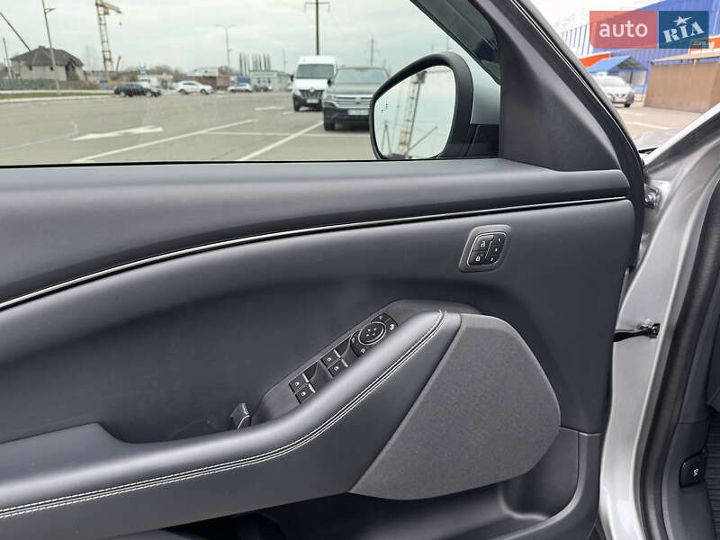 Внедорожник / Кроссовер Ford Mustang Mach-E 2021 в Луцке фото 19 Внедорожник / Кроссовер Ford Mustang Mach-E 2021 в Луцке