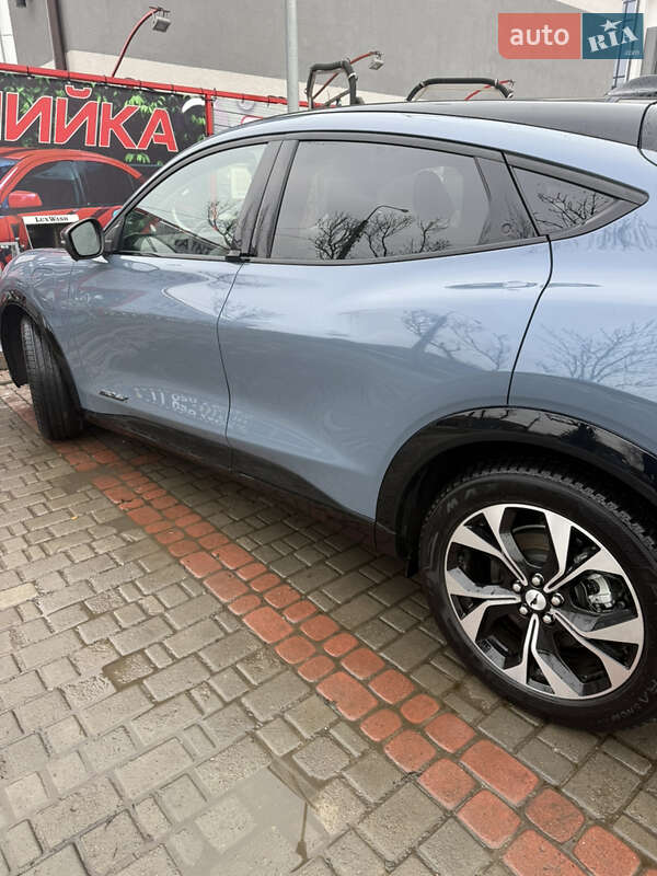 Внедорожник / Кроссовер Ford Mustang Mach-E 2023 в Ивано-Франковске