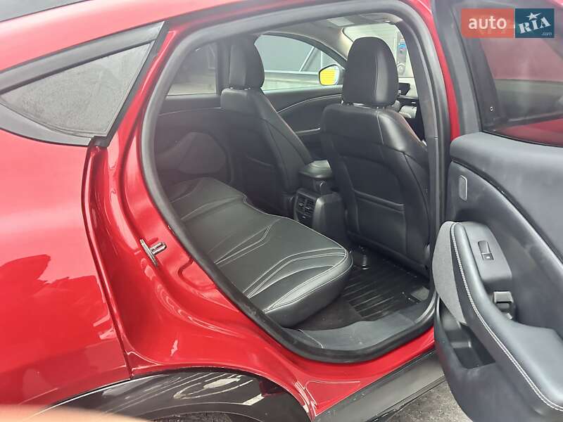 Позашляховик / Кросовер Ford Mustang Mach-E 2022 в Києві