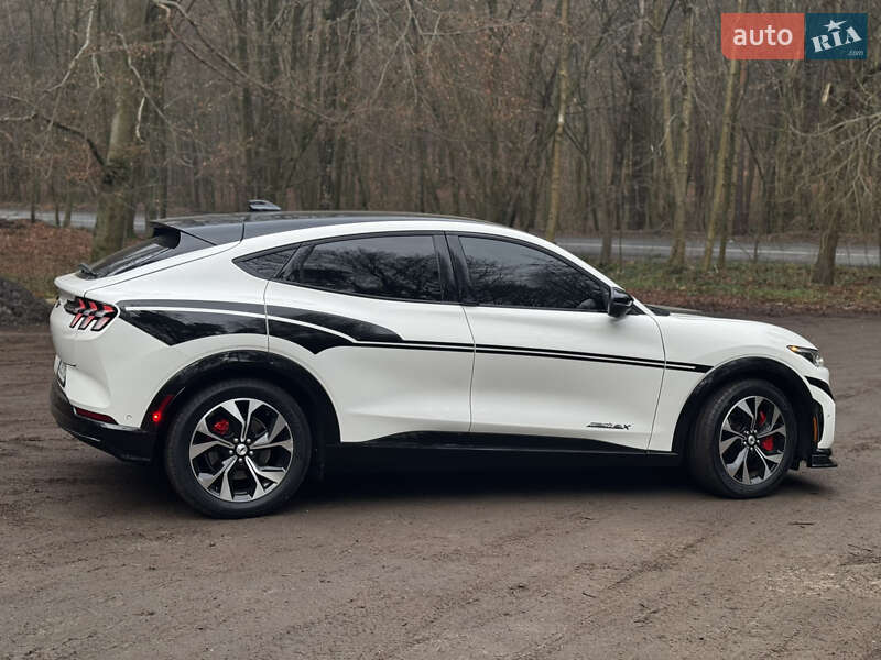 Внедорожник / Кроссовер Ford Mustang Mach-E 2023 в Львове фото 5 Внедорожник / Кроссовер Ford Mustang Mach-E 2023 в Львове