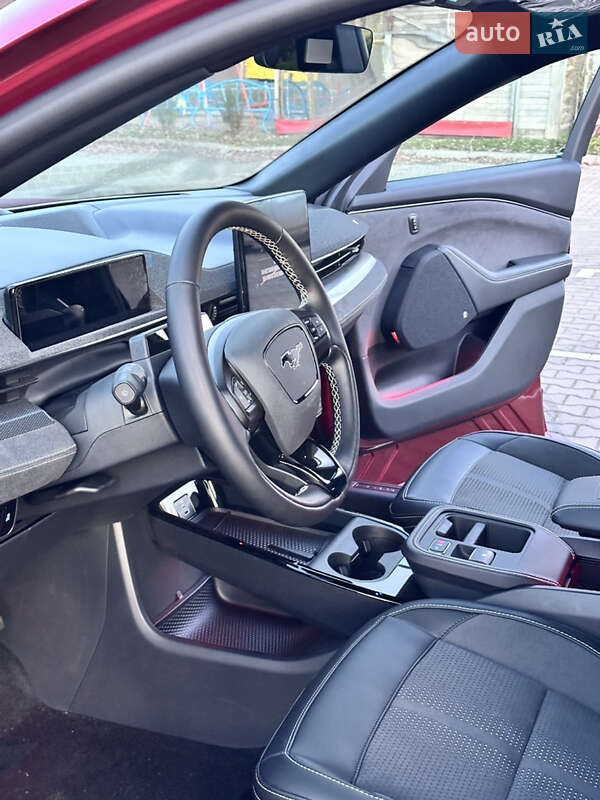 Внедорожник / Кроссовер Ford Mustang Mach-E 2025 в Виннице фото 10 Внедорожник / Кроссовер Ford Mustang Mach-E 2025 в Виннице