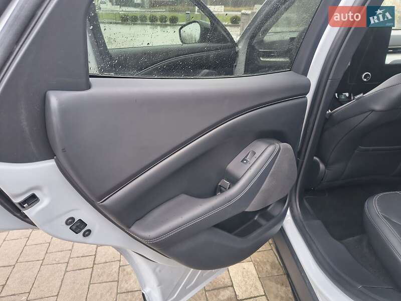 Внедорожник / Кроссовер Ford Mustang Mach-E 2023 в Дрогобыче