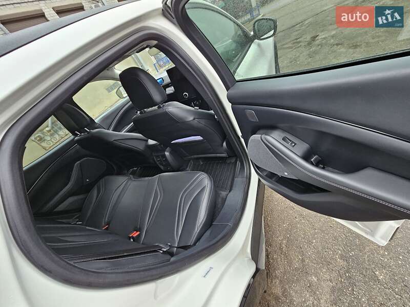 Внедорожник / Кроссовер Ford Mustang Mach-E 2021 в Новомосковске фото 21 Внедорожник / Кроссовер Ford Mustang Mach-E 2021 в Новомосковске