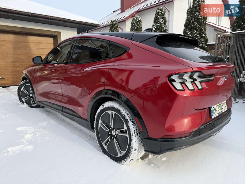 Позашляховик / Кросовер Ford Mustang Mach-E 2021 в Рівному