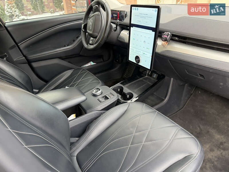 Позашляховик / Кросовер Ford Mustang Mach-E 2021 в Рівному