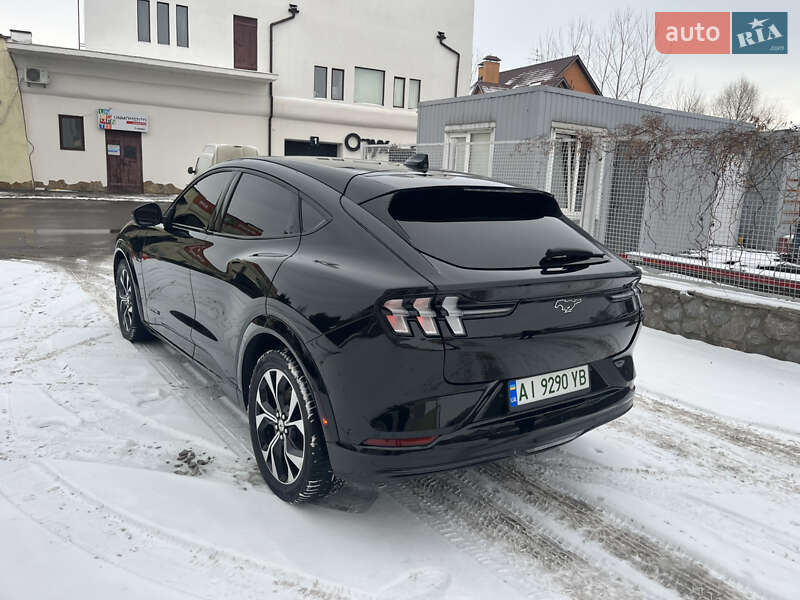 Позашляховик / Кросовер Ford Mustang Mach-E 2022 в Українці