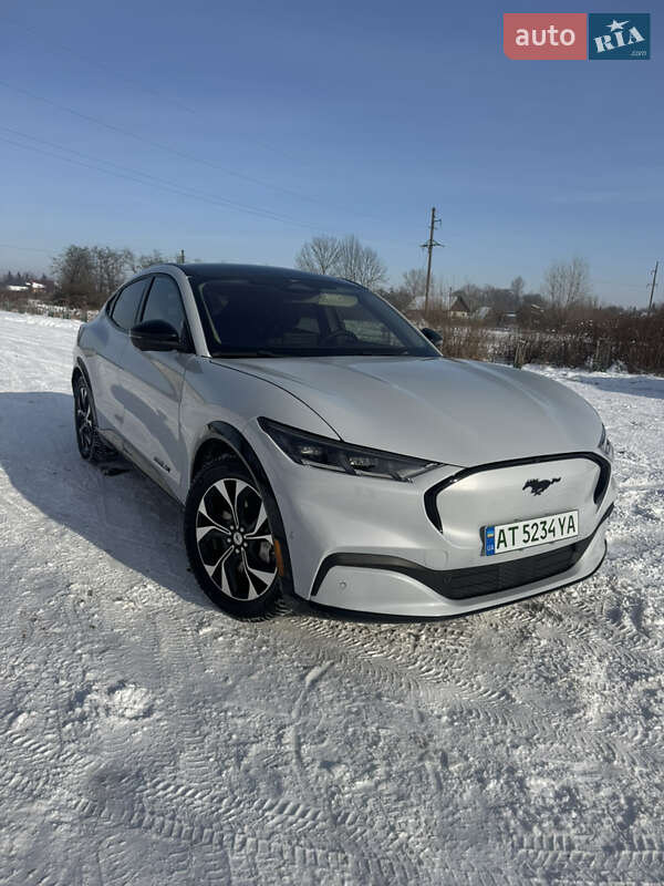 Ford Mustang Mach-E 2021