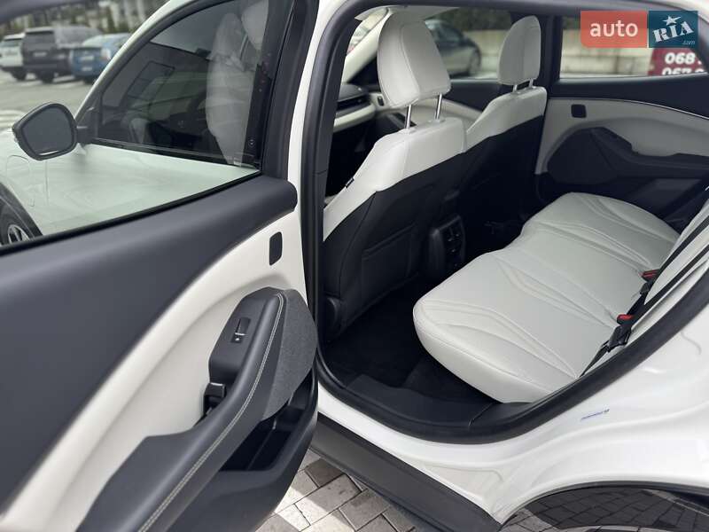 Внедорожник / Кроссовер Ford Mustang Mach-E 2023 в Ровно