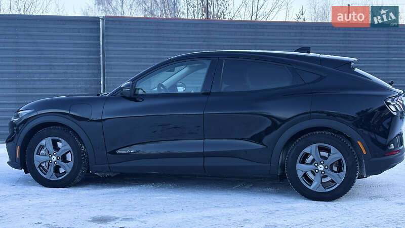 Позашляховик / Кросовер Ford Mustang Mach-E 2021 в Радивиліві