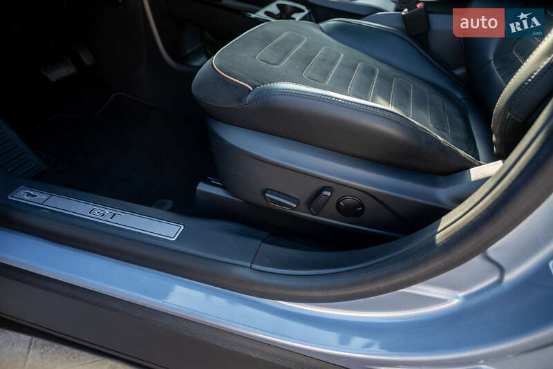 Позашляховик / Кросовер Ford Mustang Mach-E 2022 в Івано-Франківську