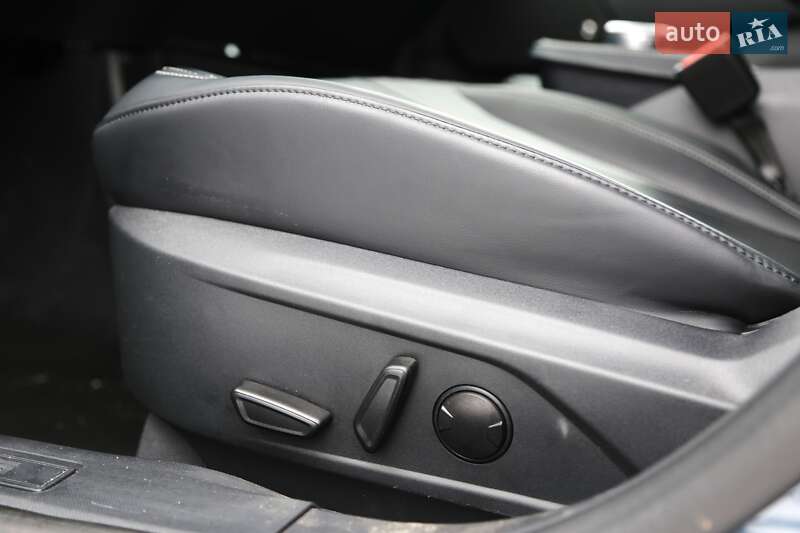 Позашляховик / Кросовер Ford Mustang Mach-E 2024 в Києві фото 27 Позашляховик / Кросовер Ford Mustang Mach-E 2024 в Києві