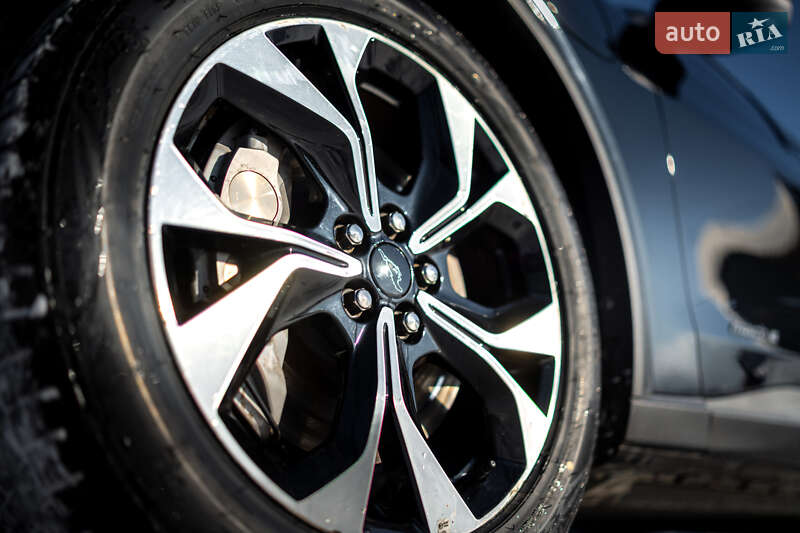 Позашляховик / Кросовер Ford Mustang Mach-E 2024 в Києві