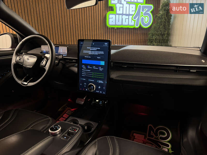 Позашляховик / Кросовер Ford Mustang Mach-E 2021 в Києві