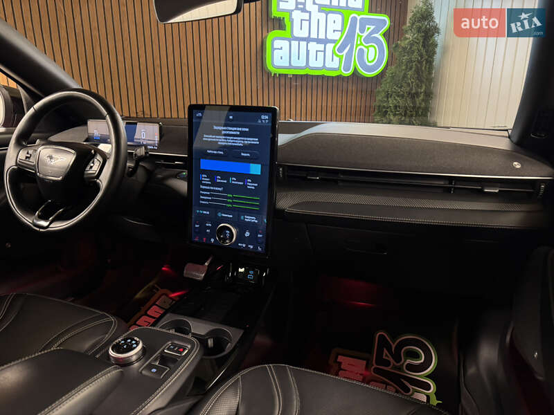 Позашляховик / Кросовер Ford Mustang Mach-E 2021 в Києві