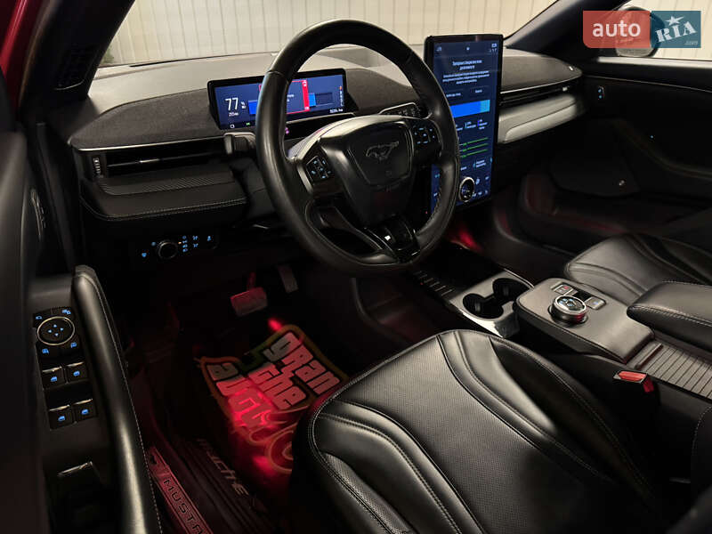 Позашляховик / Кросовер Ford Mustang Mach-E 2021 в Києві