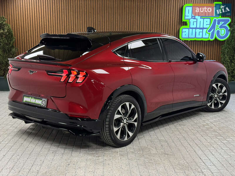 Позашляховик / Кросовер Ford Mustang Mach-E 2021 в Києві