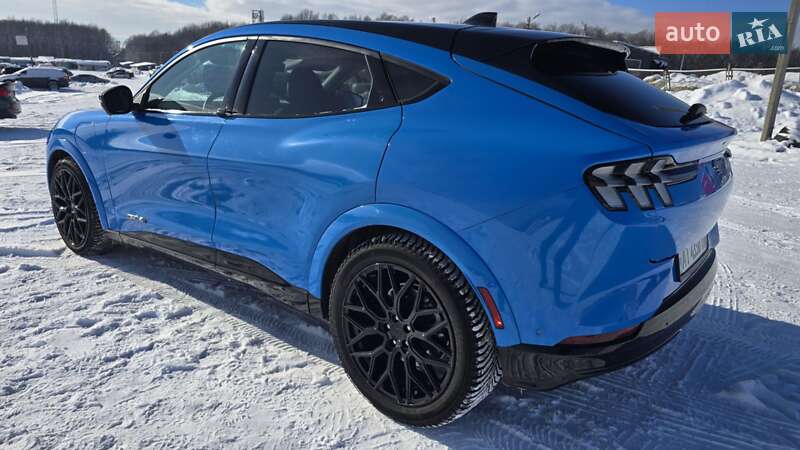 Внедорожник / Кроссовер Ford Mustang Mach-E 2022 в Ивано-Франковске
