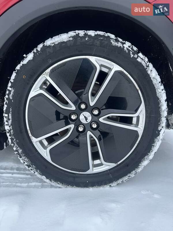 Позашляховик / Кросовер Ford Mustang Mach-E 2020 в Білогородці