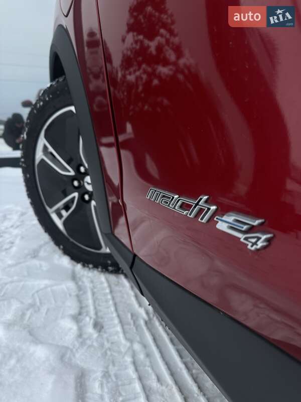 Позашляховик / Кросовер Ford Mustang Mach-E 2020 в Білогородці