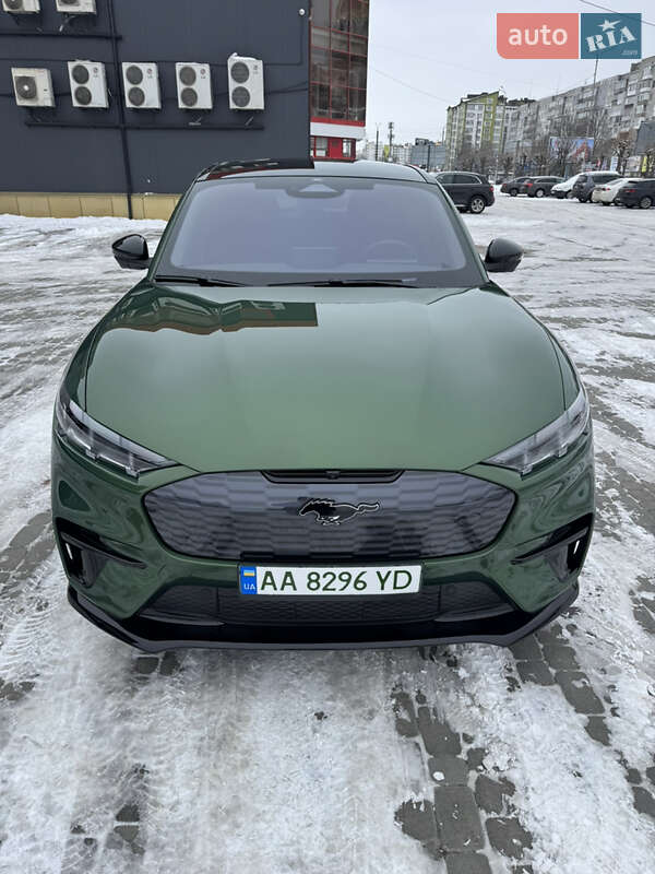 Позашляховик / Кросовер Ford Mustang Mach-E 2024 в Івано-Франківську