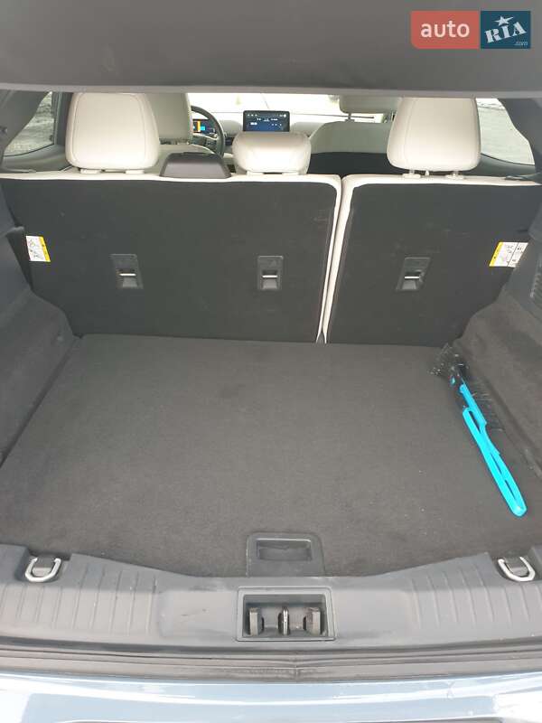 Позашляховик / Кросовер Ford Mustang Mach-E 2024 в Івано-Франківську