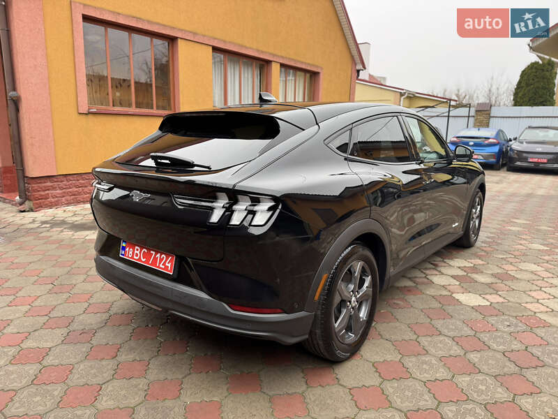 Позашляховик / Кросовер Ford Mustang Mach-E 2021 в Рівному