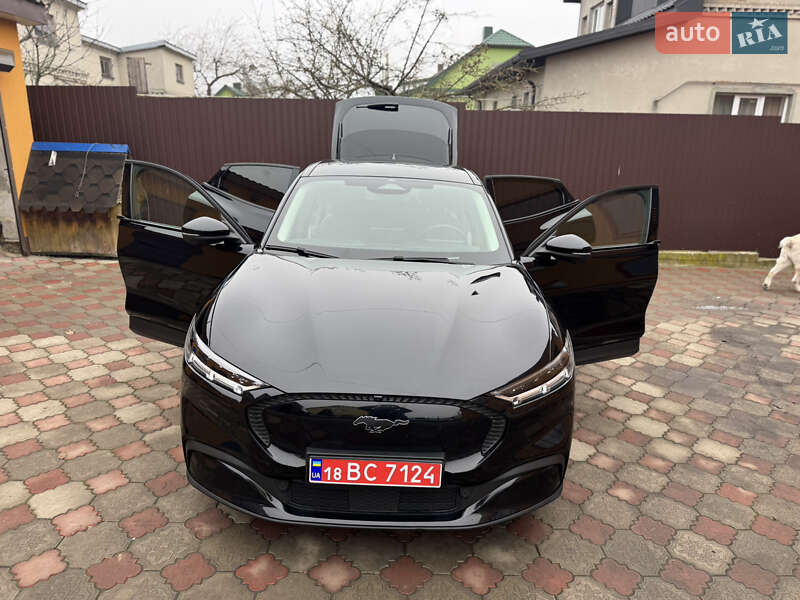 Позашляховик / Кросовер Ford Mustang Mach-E 2021 в Рівному